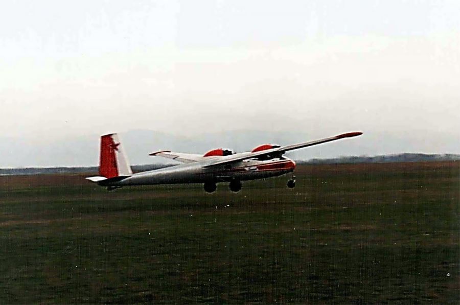 Blanik by two Rotax engines